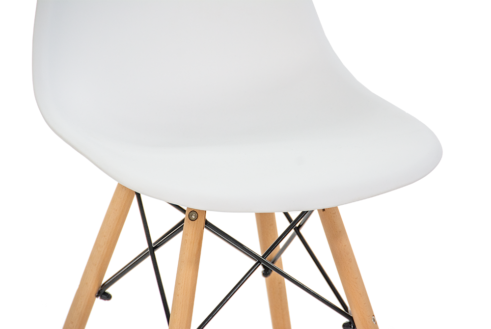 Стул glossy в стиле eames прозрачный